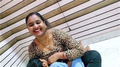 bhabhi ko maa banaya|Sauteli maa ki chut ko bete ne kutiya bana kar chod diya